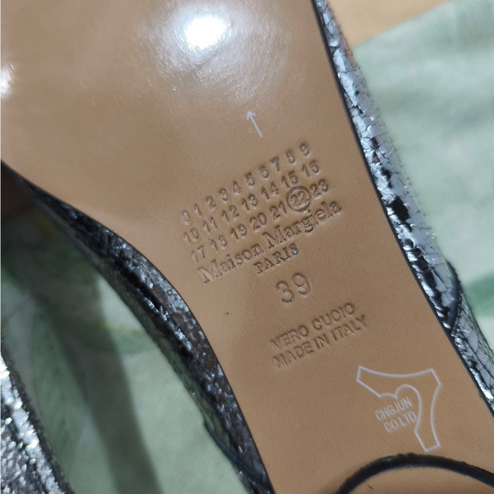 Maison Martin Margiela Metallic Silver Tabi Ballet Flats - Picture 8 of 10